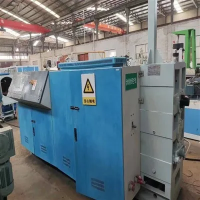 Finns det någon eftermarknadsservice för begagnade plaströrsextrudrar?